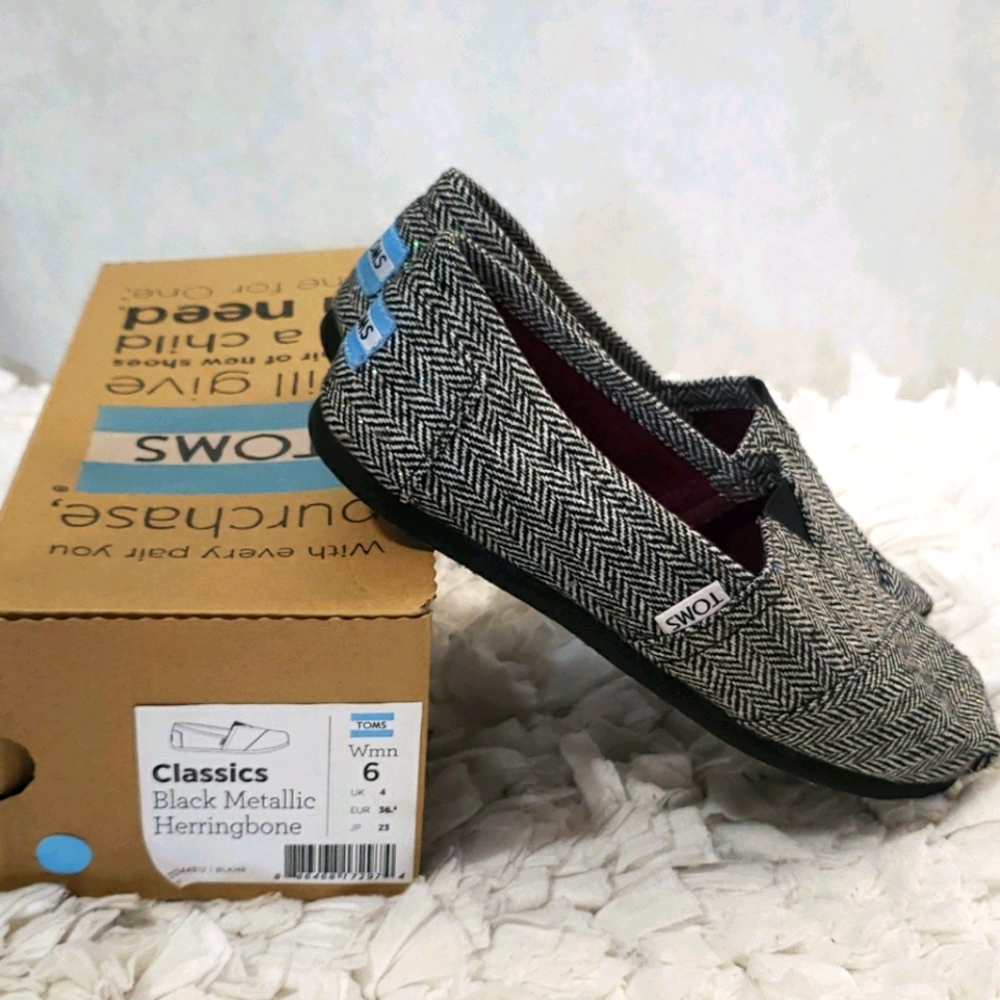 Toms Classics Women's Size 6 Black Metallic Herringbone Shoes - Picture 3 of 12